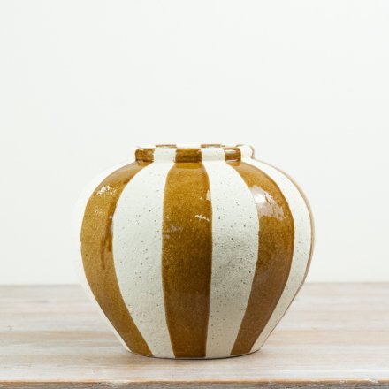 The Betty Vase