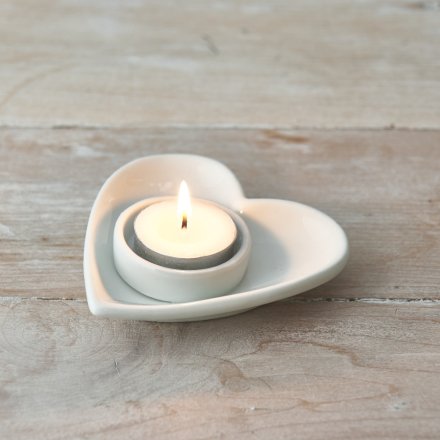 White Heart Tea Light Holder